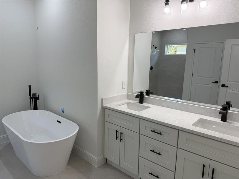 Furnished interior view inside a new home in , Citrus Springs (Image 7).