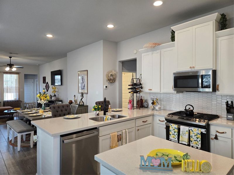 Experience comfort and style in this beautifully designed bedroom, featuring ample natural light and a serene atmosphere. Ideal for creating your perfect retreat. (This is a floorplan graphic) Experience comfort and style in this beautifully designed bedroom, featuring ample natural light and a serene atmosphere. Ideal for creating your perfect retreat. (This is a floorplan graphic)