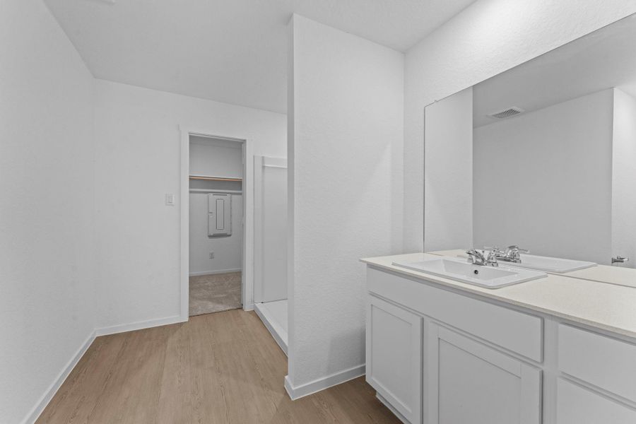 Furnished interior view inside a new home in Friendship Oaks, Fredericksburg (Image 8).