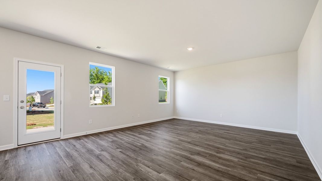 Spacious, unfurnished interior of a new home in Wildwood, Covington (Image 20).