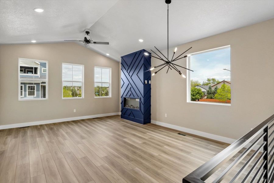 Spacious, unfurnished interior of a new home in Pony Park, Colorado Springs (Image 14).