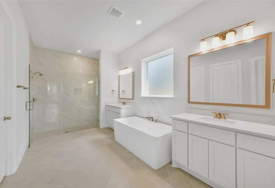 Plan 6030 primary bath - 13 of 25