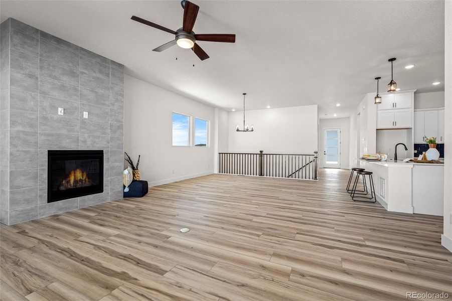 Spacious, unfurnished interior of a new home in Wolf Ranch - Enclave Collection, Colorado Springs (Image 24).