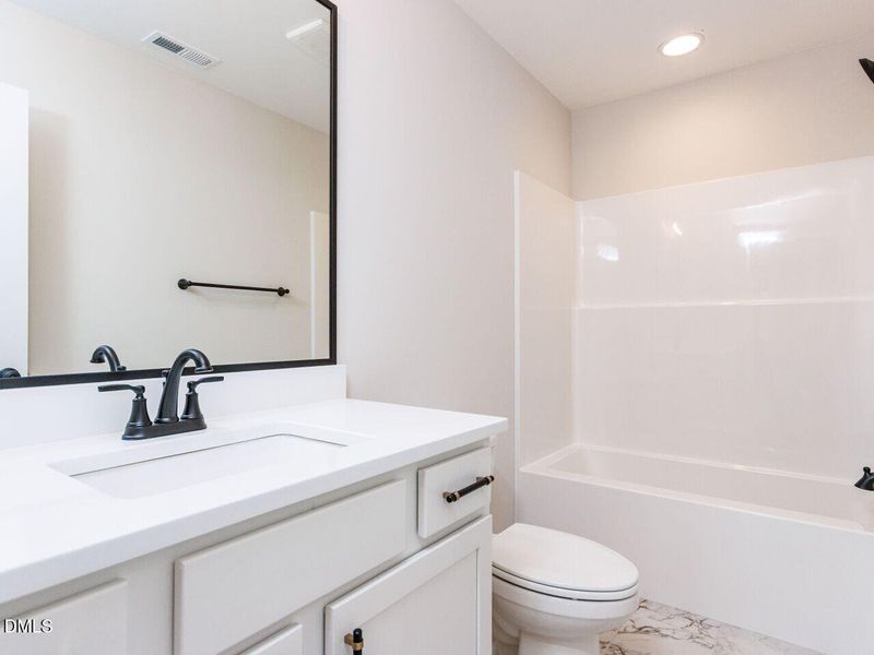 029-1280x960-bathroom