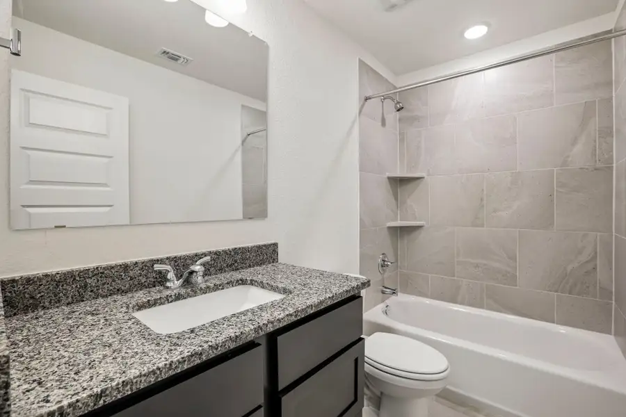 Furnished interior view inside a new home in Rancho San Gabriel, Georgetown (Image 5).
