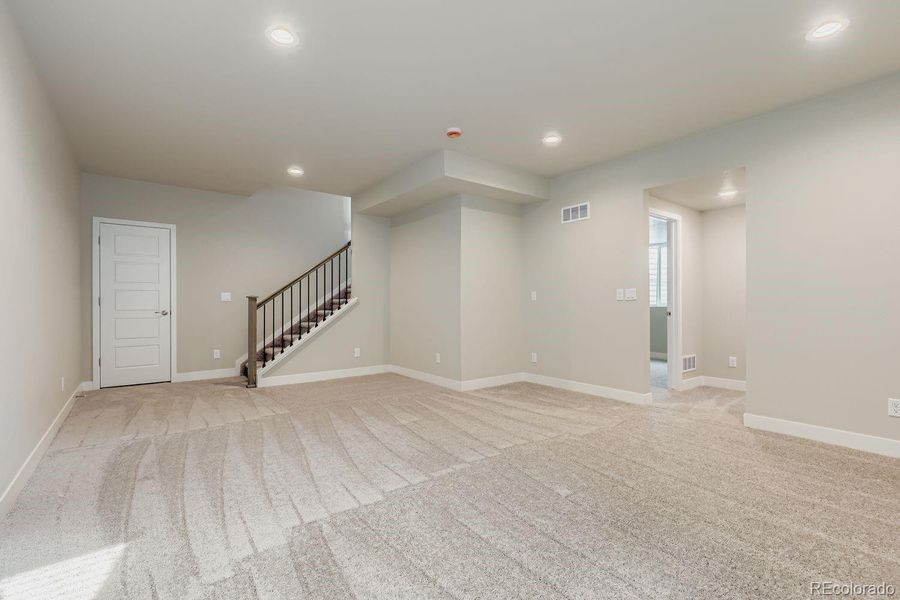 Spacious, unfurnished interior of a new home in , Commerce City (Image 14).