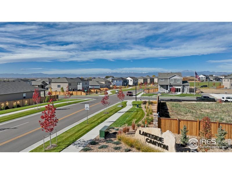 Image 28 of a home in Lakeside Canyon. Image 28 of a home in Lakeside Canyon.