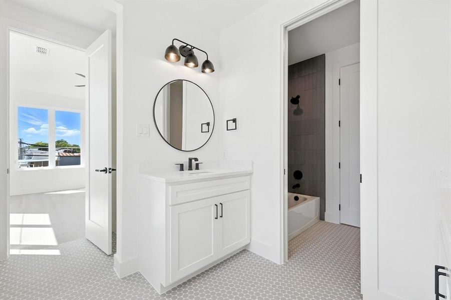 Image 32 of a home in .