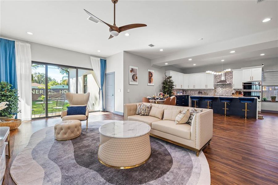 Furnished interior view inside a new home in , Gulfport (Image 19).