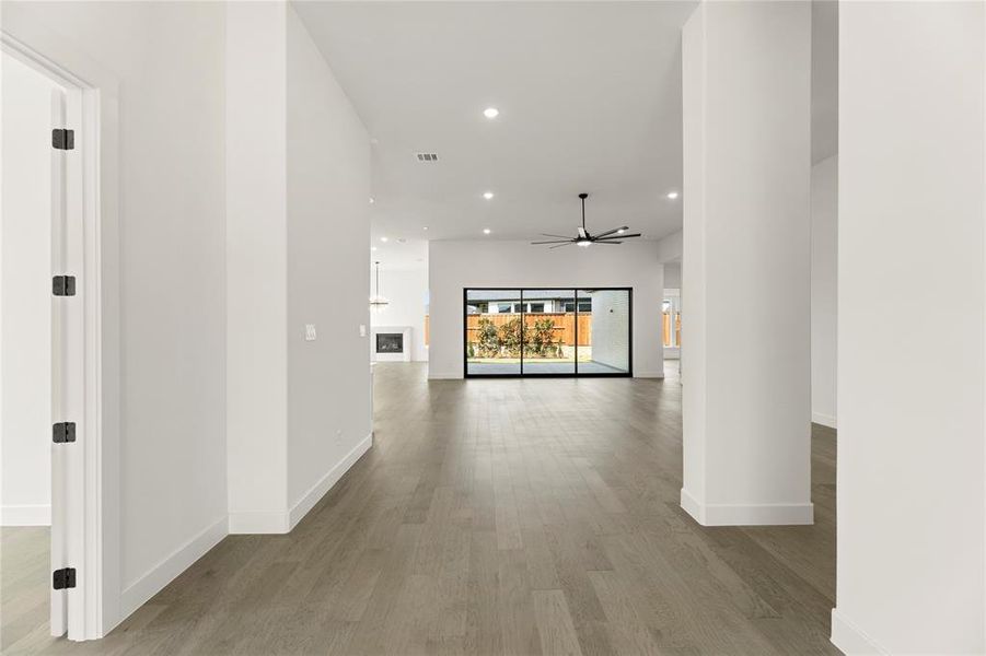 13. 4770 Zelder - Entry (3)