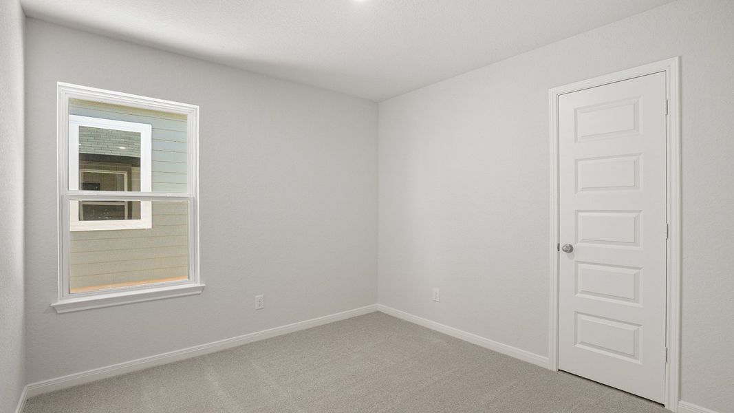 Spacious, unfurnished interior of a new home in Timber Creek, San Antonio (Image 10). Spacious, unfurnished interior of a new home in Timber Creek, San Antonio (Image 10).