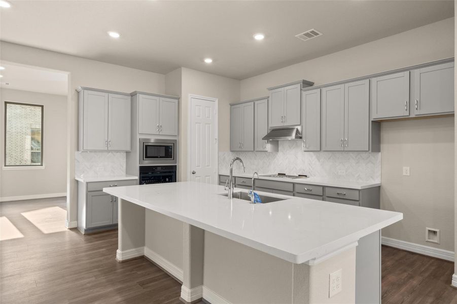 Note: Sample product photo. Actual exterior and interior selections may vary by homesite. Photo may be virtually staged Note: Sample product photo. Actual exterior and interior selections may vary by homesite. Photo may be virtually staged