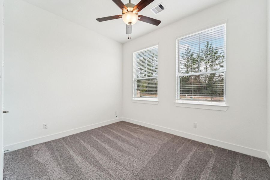 Spacious, unfurnished interior of a new home in Kresston, Montgomery (Image 43).