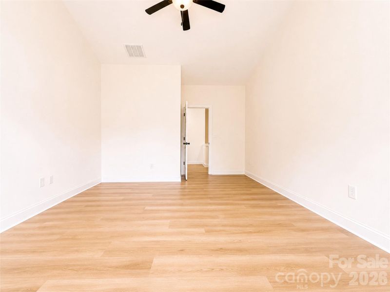 Spacious, unfurnished interior of a new home in , Charlotte (Image 24).