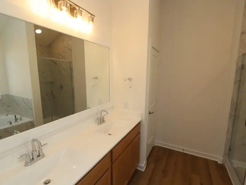 Furnished interior view inside a new home in Miller's Pond, Rosenberg (Image 5). Furnished interior view inside a new home in Miller's Pond, Rosenberg (Image 5).