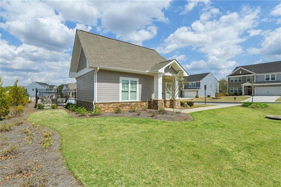 Exterior details and patio area of a home in , Dawsonville (Image 23).