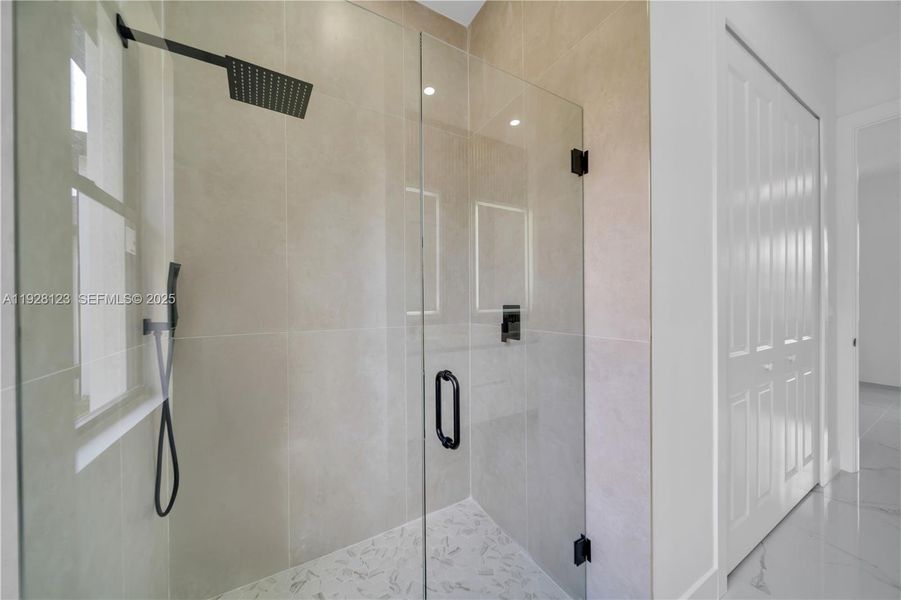 Image 19 of a home in . Image 19 of a home in .