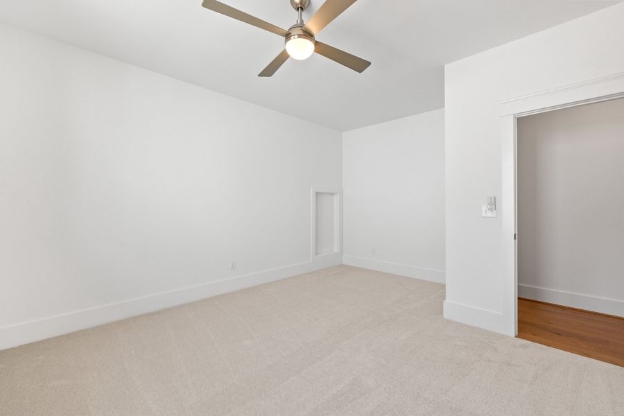 Representative unfurnished interior of a home built from the The Emerson by RobuckHomes in Stonehenge, Raleigh (Image 201).