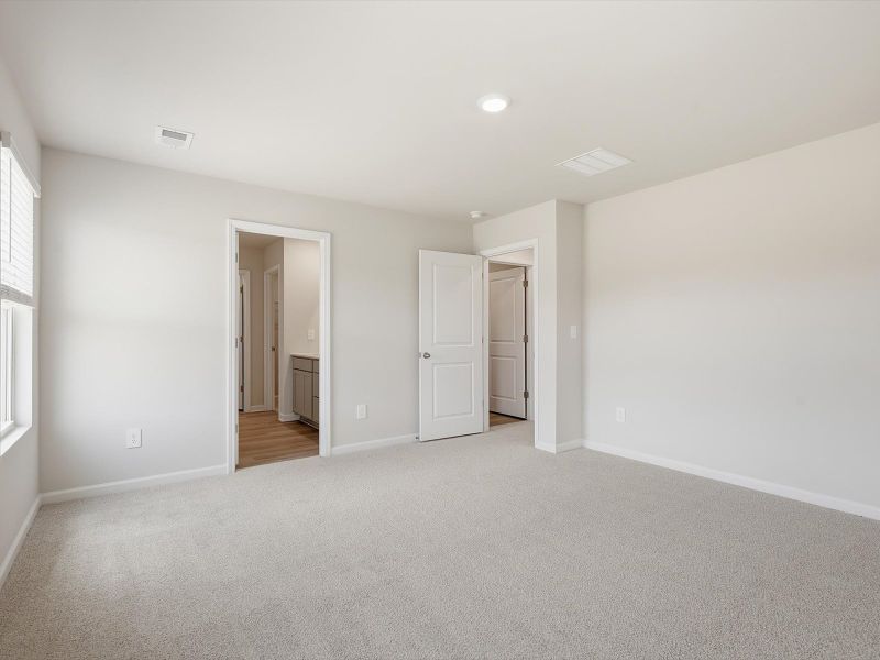 Spacious, unfurnished interior of a new home in Pleasant Brook, Greenville (Image 17). Spacious, unfurnished interior of a new home in Pleasant Brook, Greenville (Image 17).