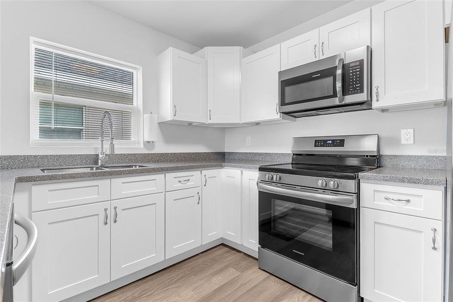 Furnished interior view inside a new home in , Sebring (Image 9).