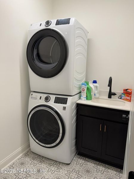 Close-up of interior finishes inside a home in , Ponte Vedra (Image 15).