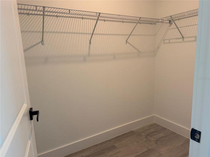 Spacious, unfurnished interior of a new home in , Citrus Springs (Image 13).