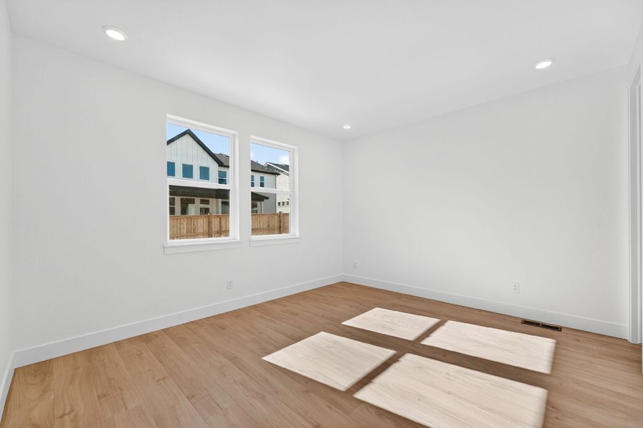 Spacious, unfurnished interior of a new home in Trailstone, Arvada (Image 26).