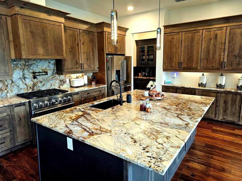 Furnished interior view inside a new home in , Cedar Hill (Image 13).