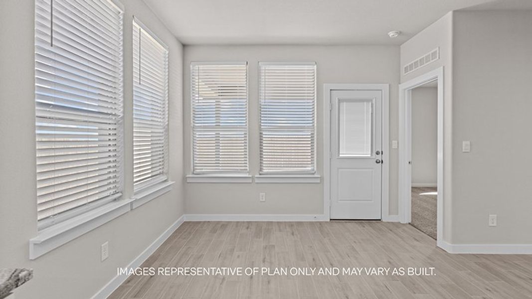Spacious, unfurnished interior of a new home in Westmont, Lubbock (Image 9).