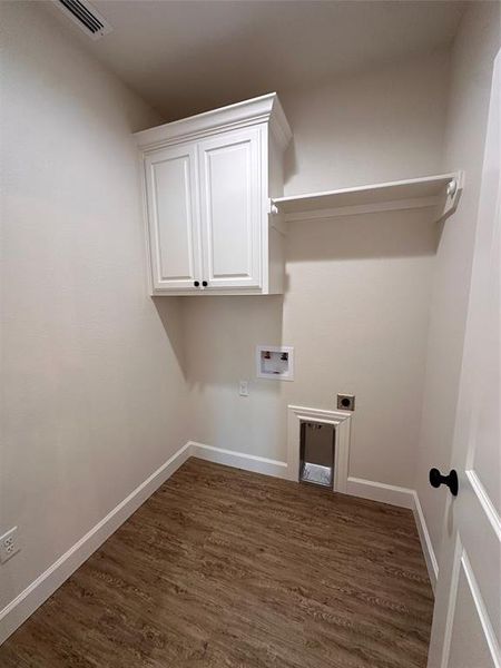 Spacious, unfurnished interior of a new home in , Abilene (Image 16).