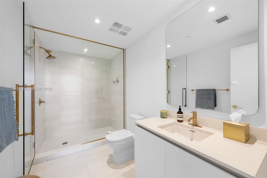 Furnished interior view inside a new home in Mr. C Residences, Miami (Image 20). Furnished interior view inside a new home in Mr. C Residences, Miami (Image 20).