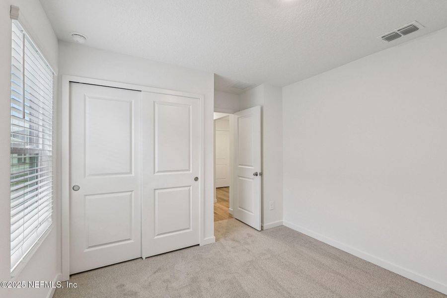 Spacious, unfurnished interior of a new home in Azalea Creek, Jacksonville (Image 23). Spacious, unfurnished interior of a new home in Azalea Creek, Jacksonville (Image 23).