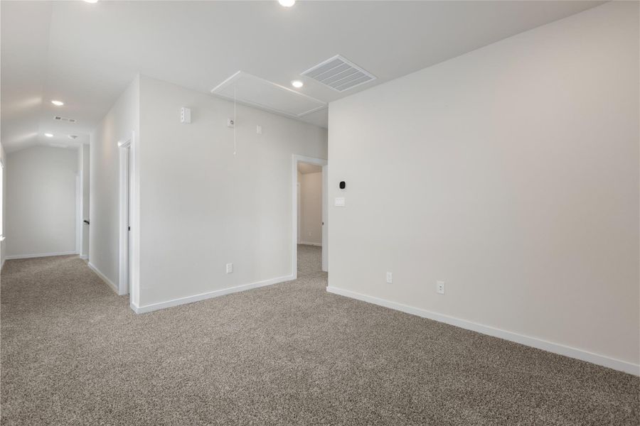 Spacious, unfurnished interior of a new home in Glendale Lakes, Arcola (Image 20).
