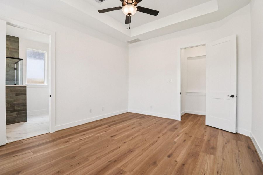 Spacious, unfurnished interior of a new home in The Highlands, Porter (Image 21).