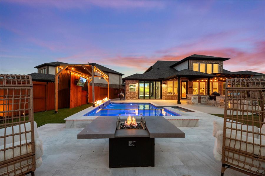 Exterior details and patio area of a home in Towne Lake 45', 50', 80', Cypress (Image 29).
