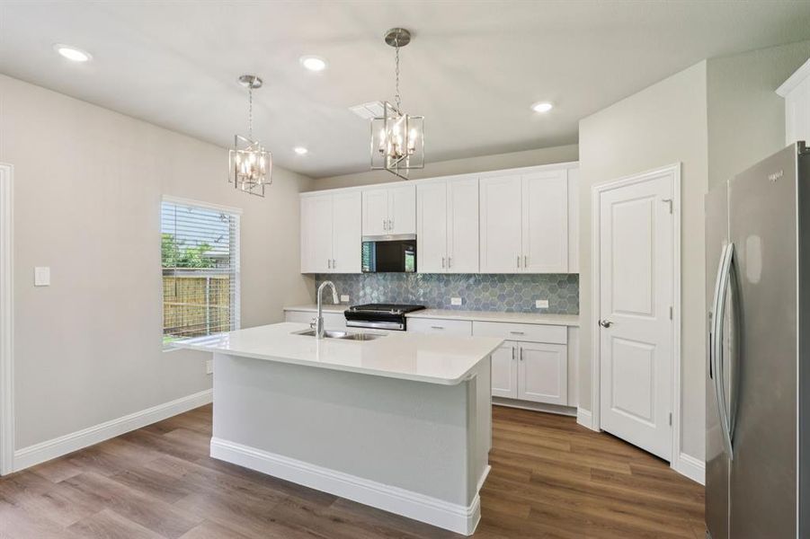Furnished interior view inside a new home in Westmoor, Sherman (Image 14).
