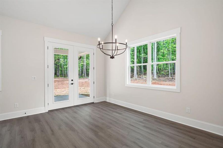 Spacious, unfurnished interior of a new home in , Dallas (Image 27).