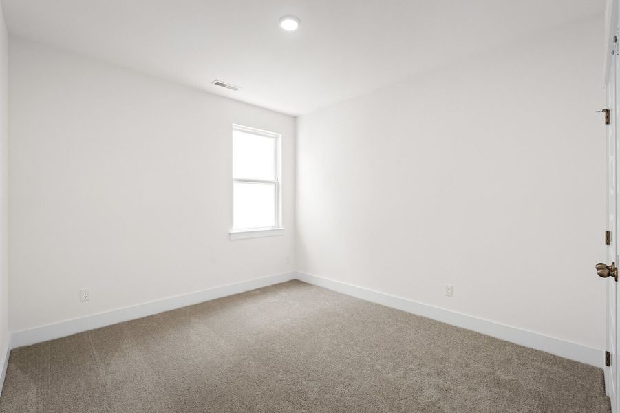 Representative unfurnished interior of a home built from the The Cottonwood E by Davidson Homes LLC in Woods Crossing, Gallatin (Image 28).