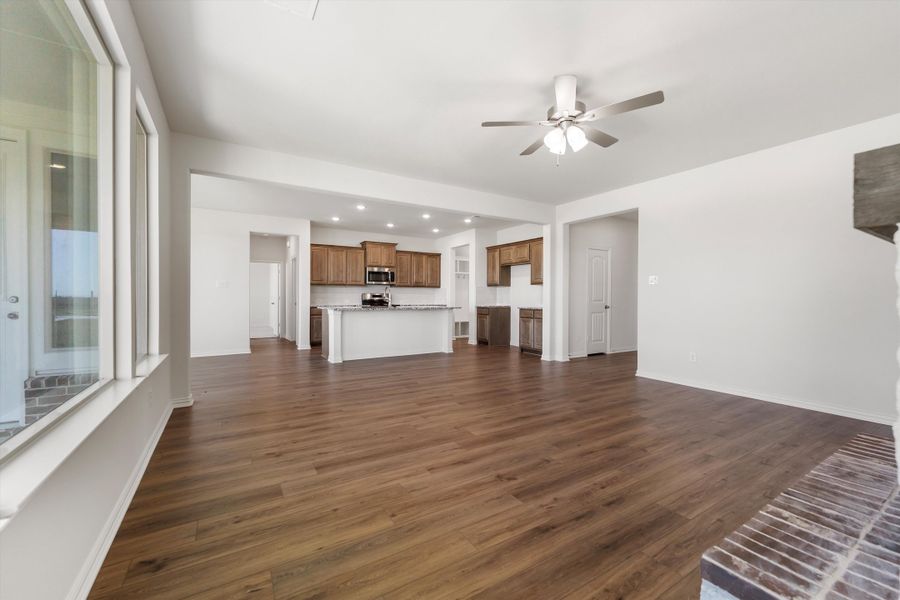 Spacious, unfurnished interior of a new home in Clear Sky Addition, Valley View (Image 31). Spacious, unfurnished interior of a new home in Clear Sky Addition, Valley View (Image 31).