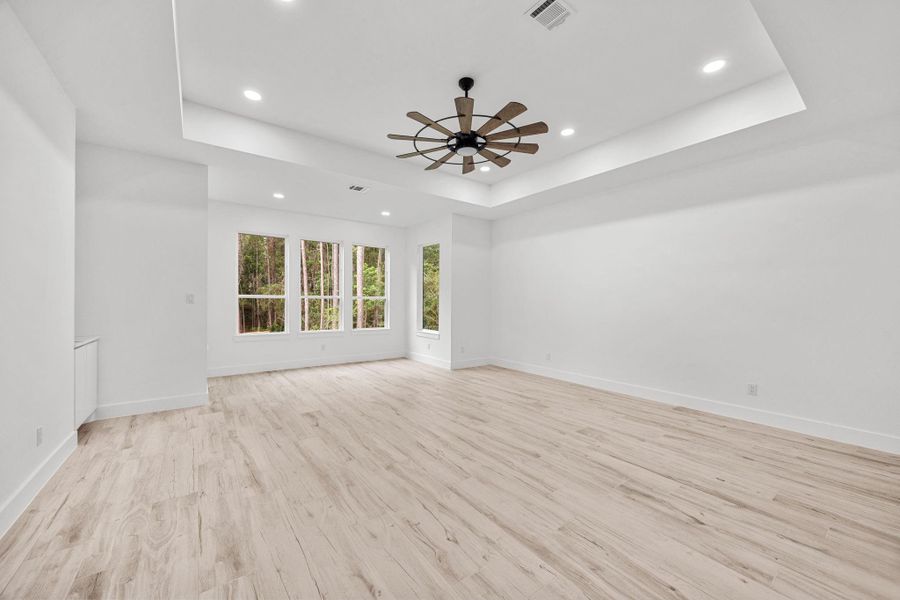 Spacious, unfurnished interior of a new home in , Montgomery (Image 39).