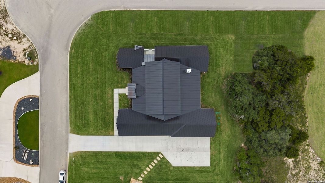 Image 72 of a home in .