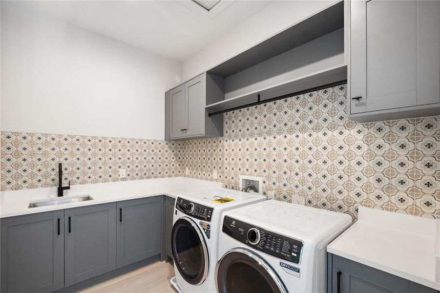 Close-up of interior finishes inside a home in , Winter Park (Image 20).