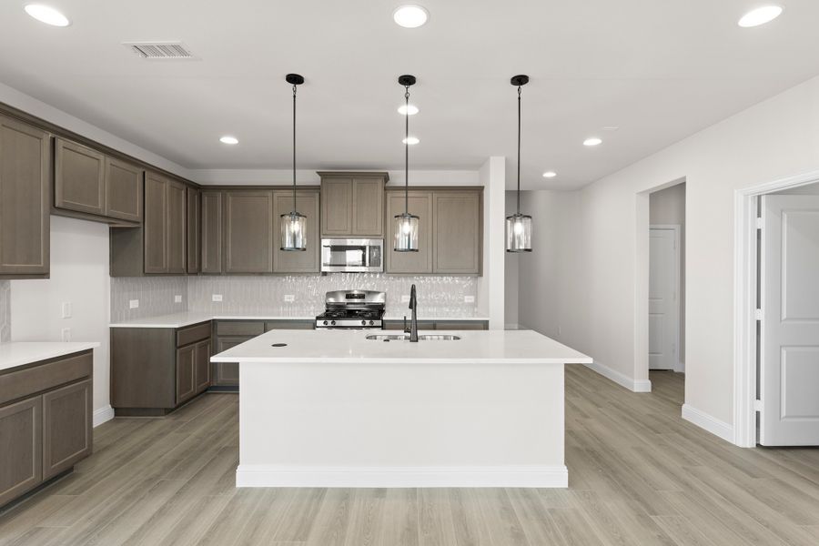 Representative furnished interior of a home built from the Honor by Rockwell Homes in Creekside, Royse City (Image 8).
