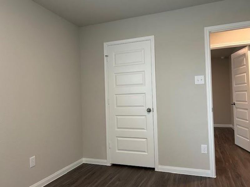 Spacious, unfurnished interior of a new home in Charleston Heights, Rosharon (Image 20).