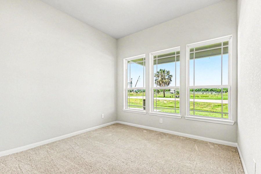 Spacious, unfurnished interior of a new home in , Bay City (Image 27).