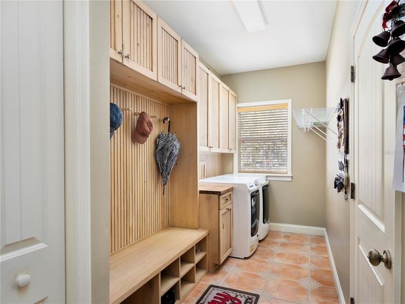 Furnished interior view inside a new home in , Ocklawaha (Image 34).