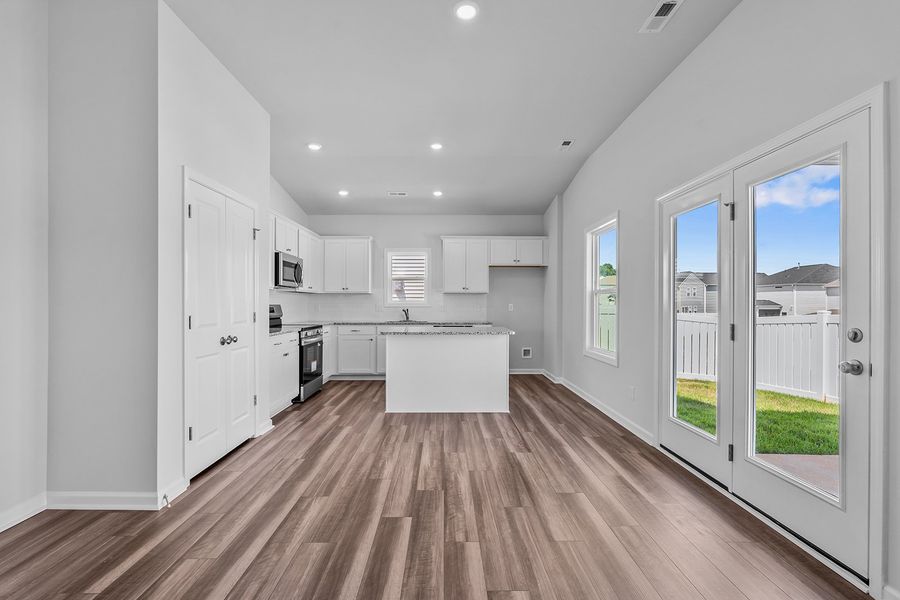 Image 33 of a home in Hanes Lake. Image 33 of a home in Hanes Lake.