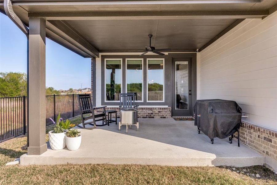 Exterior details and patio area of a home in , Haslet (Image 21).