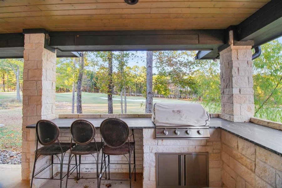 Exterior details and patio area of a home in , Bullard (Image 3).
