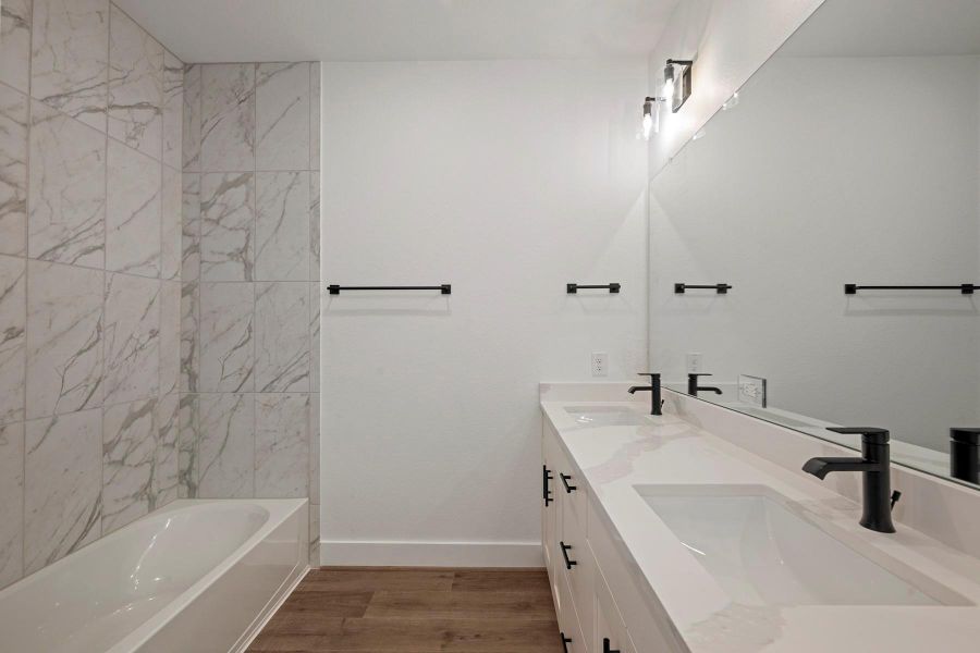 Furnished interior view inside a new home in Hallimore Ranch, Rosenberg (Image 7). Furnished interior view inside a new home in Hallimore Ranch, Rosenberg (Image 7).